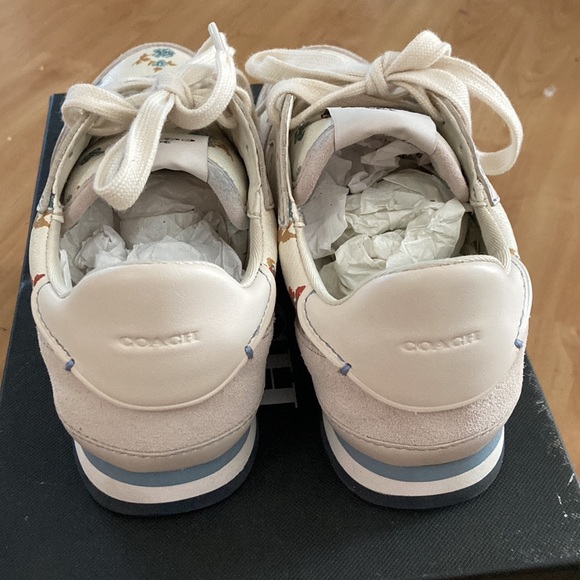 Coach C142 Runner Rose Chalk Floral - Picture 4 of 5